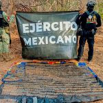 FGEGuerrero en coordinación con el Ejército Mexicano, Guardia Nacional y la Policía Estatal, asegura más de 3,700 cartuchos, un vehículo robado y cargadores en Petatlán